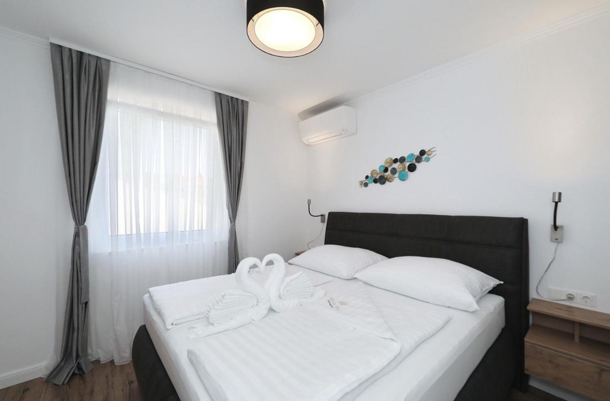 Villa Tin Apartments 트리바느-크루슈치차 외부 사진